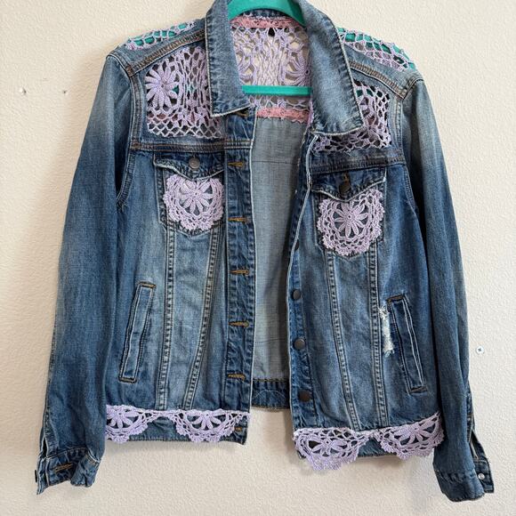 STS Blue Trucker Jacket Upcycled w/Styx Graphic & Crochet Details Size S - Picture 2 of 10